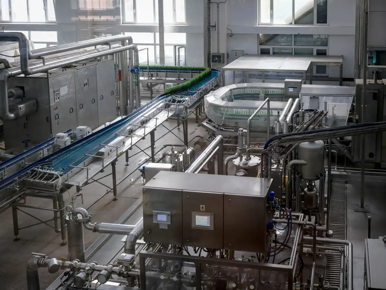 汽摩配件精密注塑成型工艺要点与常见缺陷控制方案正文配图 1